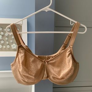 Chantelle nude bra